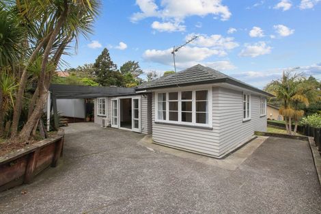 Photo of property in 28 Northfield Road, Waitakere, Auckland, 0816