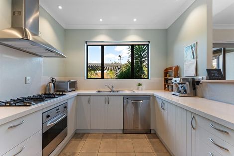 Photo of property in 15 Solan Drive, Waimauku, 0812