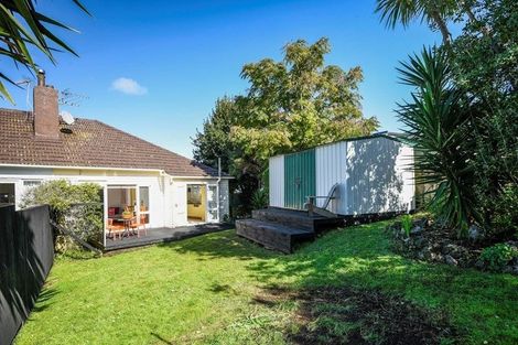 Photo of property in 81 Namata Road, One Tree Hill, Auckland, 1061