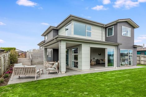 Photo of property in 105 Endeavour Drive, Whitby, Porirua, 5024