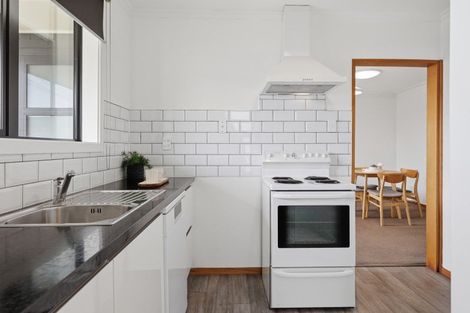 Photo of property in 17 Argyle Street, Mornington, Dunedin, 9011