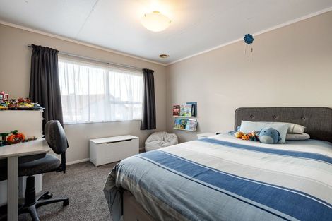 Photo of property in 10 Millar Place, Nawton, Hamilton, 3200