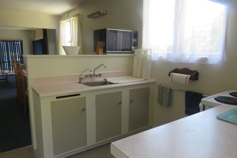 Photo of property in 13 Bush Point Road, Cable Bay, 0420