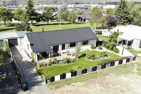 Photo of property in 17 Linrosa Place, Cromwell, 9310