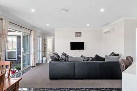 Photo of property in 5 Astelia Lane, Rototuna North, Hamilton, 3210