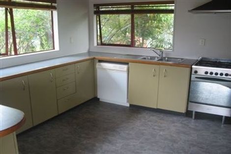 Photo of property in 1/43 Rawene Road, Birkenhead, Auckland, 0626