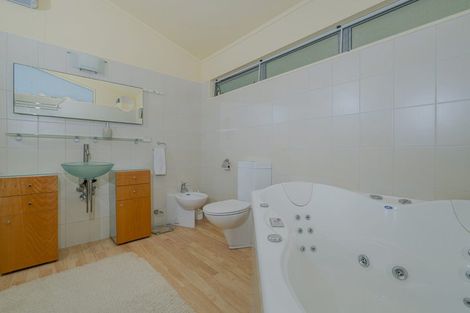 Photo of property in 39 Motuhoa Road, Tairua, 3508