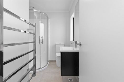 Photo of property in 2/10 Charlemont Street, Whitiora, Hamilton, 3200