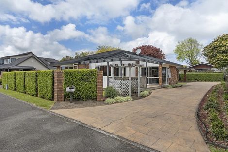 Photo of property in 17d Kinross Drive, Merrilands, New Plymouth, 4312