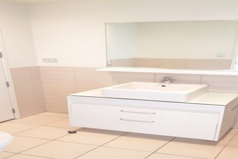 Photo of property in Scene Three Apartments, 806/30 Beach Road, Auckland Central, Auckland, 1010