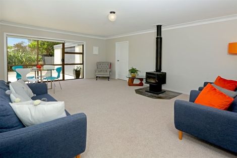 Photo of property in 46b Kamara Road, Glen Eden, Auckland, 0602