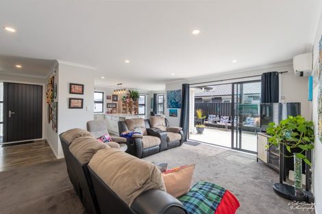 Photo of property in 44 Buddle Road, Wallaceville, Upper Hutt, 5018