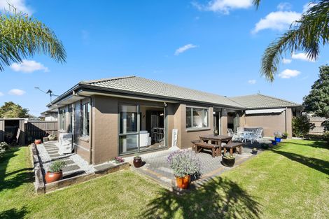 Photo of property in 43 Turnberry Drive, Wattle Downs, Auckland, 2103