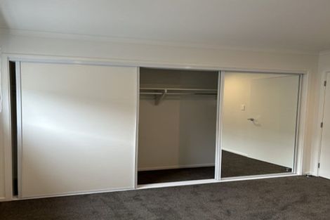 Photo of property in 15 Koreke Close, Kenepuru, Porirua, 5022