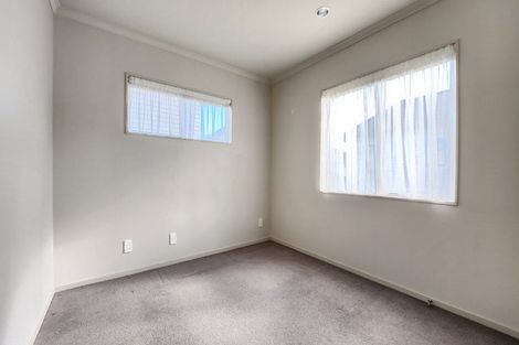 Photo of property in 6/16 Black Rock Road, Newlands, Wellington, 6037