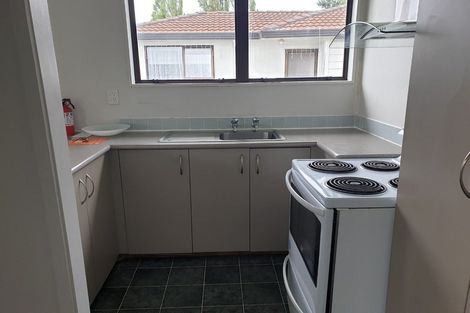 Photo of property in 2/30 Karepo Crescent, Ranui, Auckland, 0612