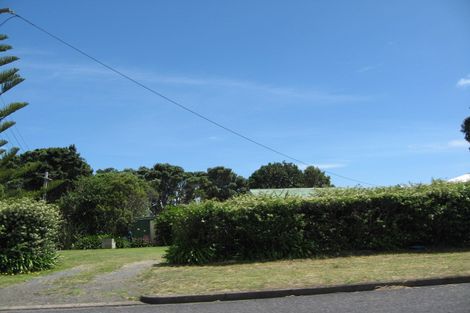 Photo of property in 57 Torkar Road, Clarks Beach, 2122