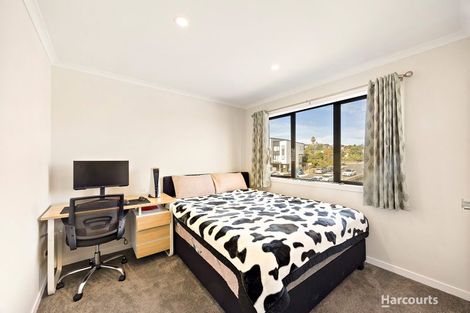 Photo of property in 2/5 Ayr Road, Pakuranga, Auckland, 2010