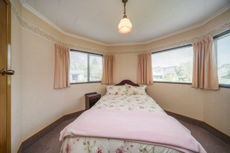 Photo of property in 16 Ashford Avenue, Hokowhitu, Palmerston North, 4410