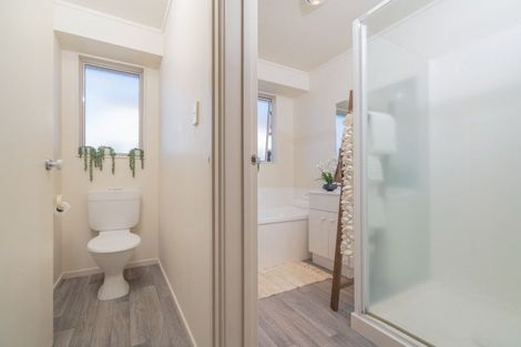 Photo of property in 37 Hahei Beach Road, Hahei, Whitianga, 3591