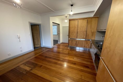 Photo of property in 98 Riddiford Street, Newtown, Wellington, 6021
