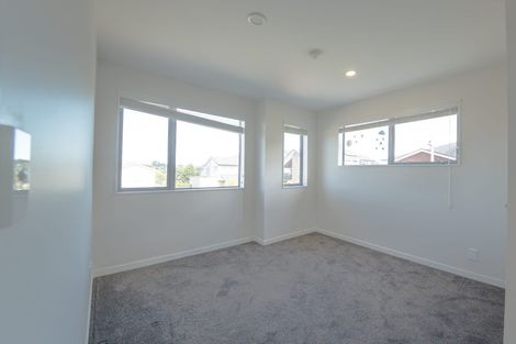 Photo of property in 27 Westerley Place, Long Bay, Auckland, 0630
