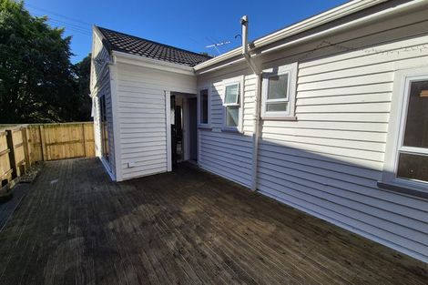 Photo of property in 22 Hampton Hill Road, Tawa, Wellington, 5028