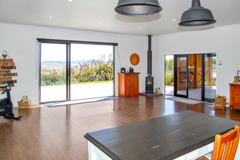 Photo of property in 1470 Oneriri Road, Kaiwaka, 0573