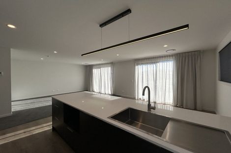 Photo of property in 15 Rowe Drive, Jacks Point, 9371