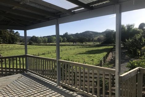 Photo of property in 1147 Ngunguru Road, Kiripaka, Whangarei, 0173