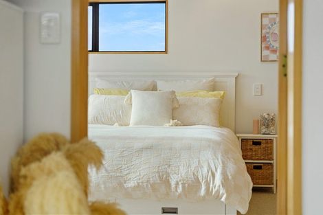 Photo of property in 7 Ngapotiki Street, Paraparaumu Beach, Paraparaumu, 5032