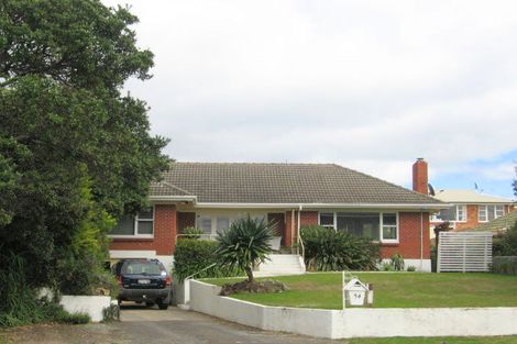 Photo of property in 94 Oceanview Road, Mount Maunganui, 3116