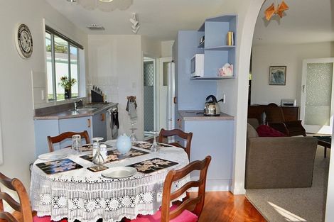 Photo of property in 2b Mahoe Street, Otaki Beach, Otaki, 5512