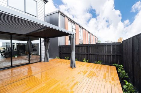 Photo of property in 15 Landing Path Drive, Hobsonville, Auckland, 0616