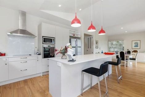 Photo of property in 5 Laly Haddon Place, Matakana, Warkworth, 0985