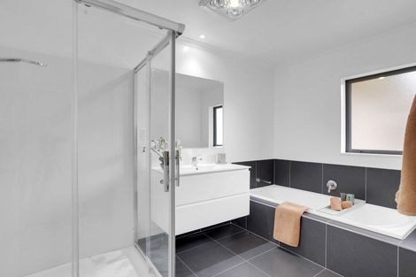 Photo of property in 11 Wessex Place, Rototuna North, Hamilton, 3210