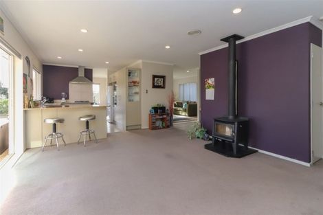Photo of property in 6c Faber Place, Inglewood, 4330