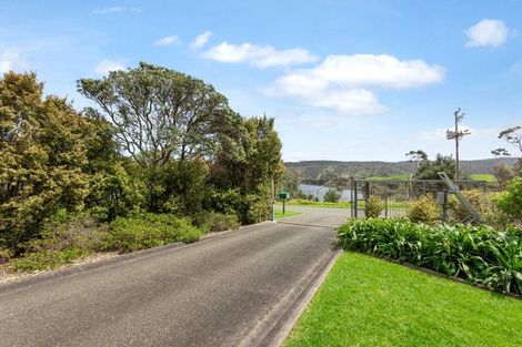 Photo of property in 51 Donohue Road, South Head, Helensville, 0874
