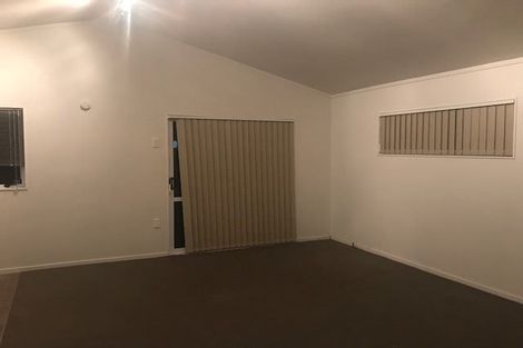 Photo of property in 39 Burbank Avenue, Manurewa, Auckland, 2102