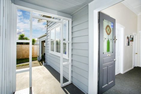 Photo of property in 106 Dominion Road, Papakura, 2110