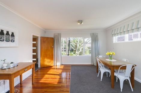 Photo of property in 17 Manawatu Street, Hokowhitu, Palmerston North, 4410