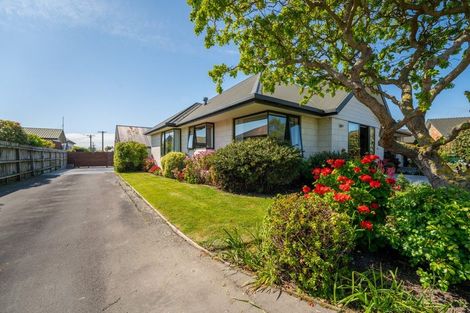 Photo of property in 2/91 Avenue Road, West End, Timaru, 7910