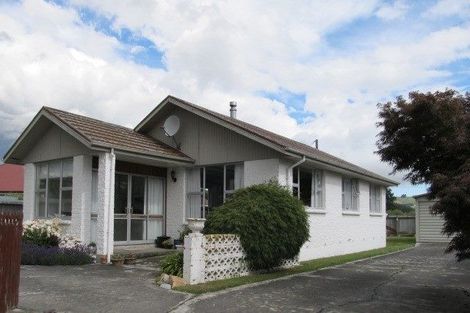 Photo of property in 15 Dale Crescent, East Gore, Gore, 9710