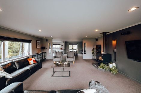 Photo of property in 12 Liberty Grove, Kelvin Grove, Palmerston North, 4414