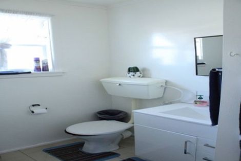 Photo of property in Capel Courts, 1/141a Clarence Street, Riccarton, Christchurch, 8011