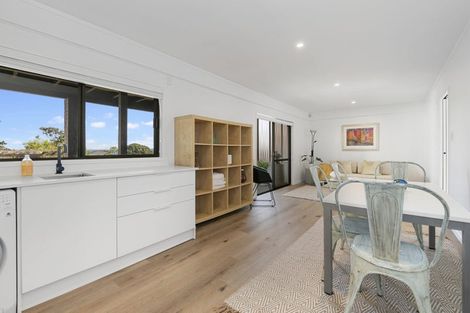 Photo of property in 19 Zita Avenue, Matakatia, Whangaparaoa, 0930