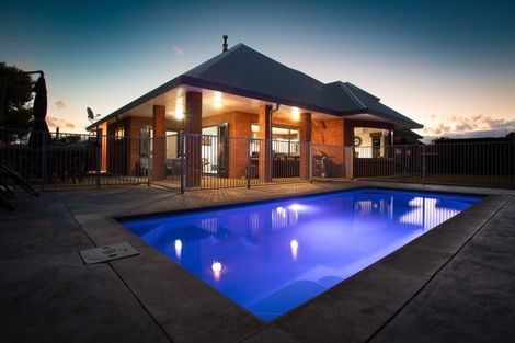 Photo of property in 122 Guy Street, Dannevirke, 4930