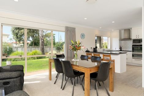 Photo of property in 126 Santa Monica Drive, Papamoa Beach, Papamoa, 3118