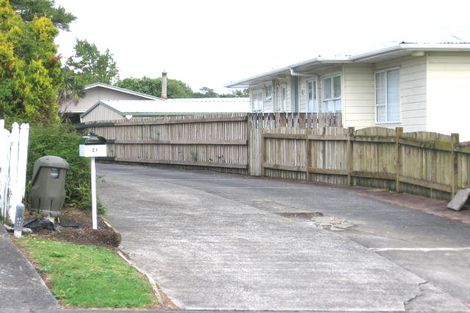 Photo of property in 21 Kaikoura Street, Henderson, Auckland, 0612