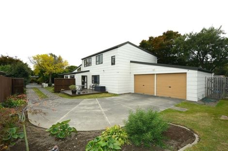 Photo of property in 4 Geraldo Place, Russley, Christchurch, 8042